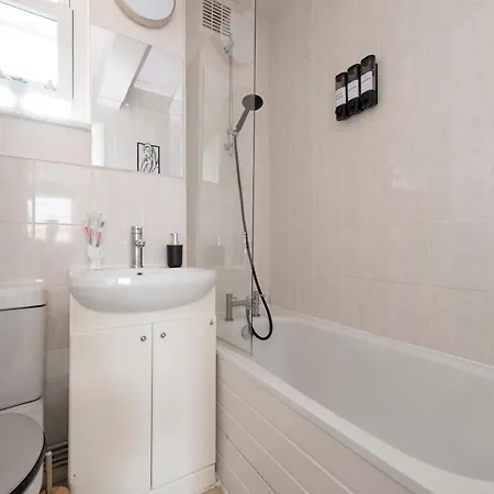Comfy 1-Bed Flat Near Kensington Apartment London Exterior photo